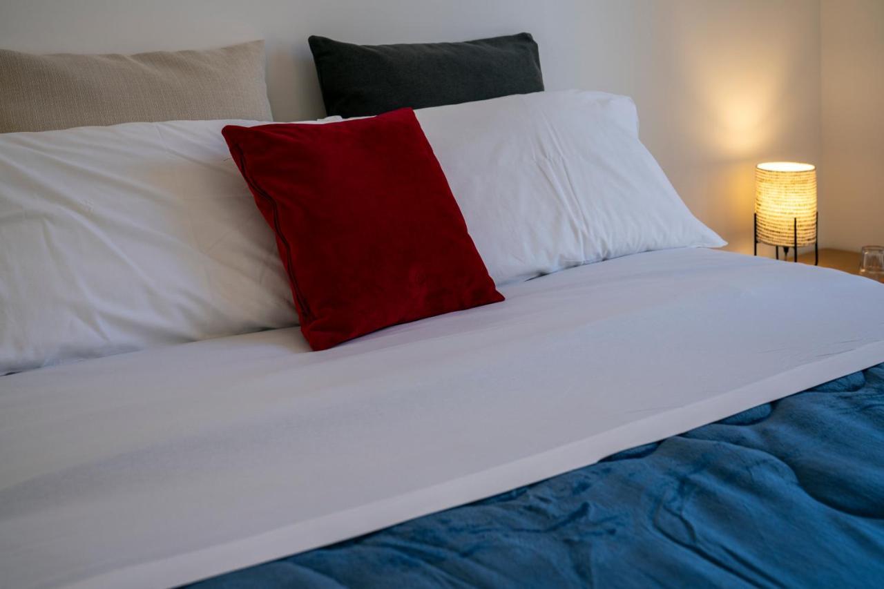 Sopra Moltivolti Guesthouse Palermo Bagian luar foto