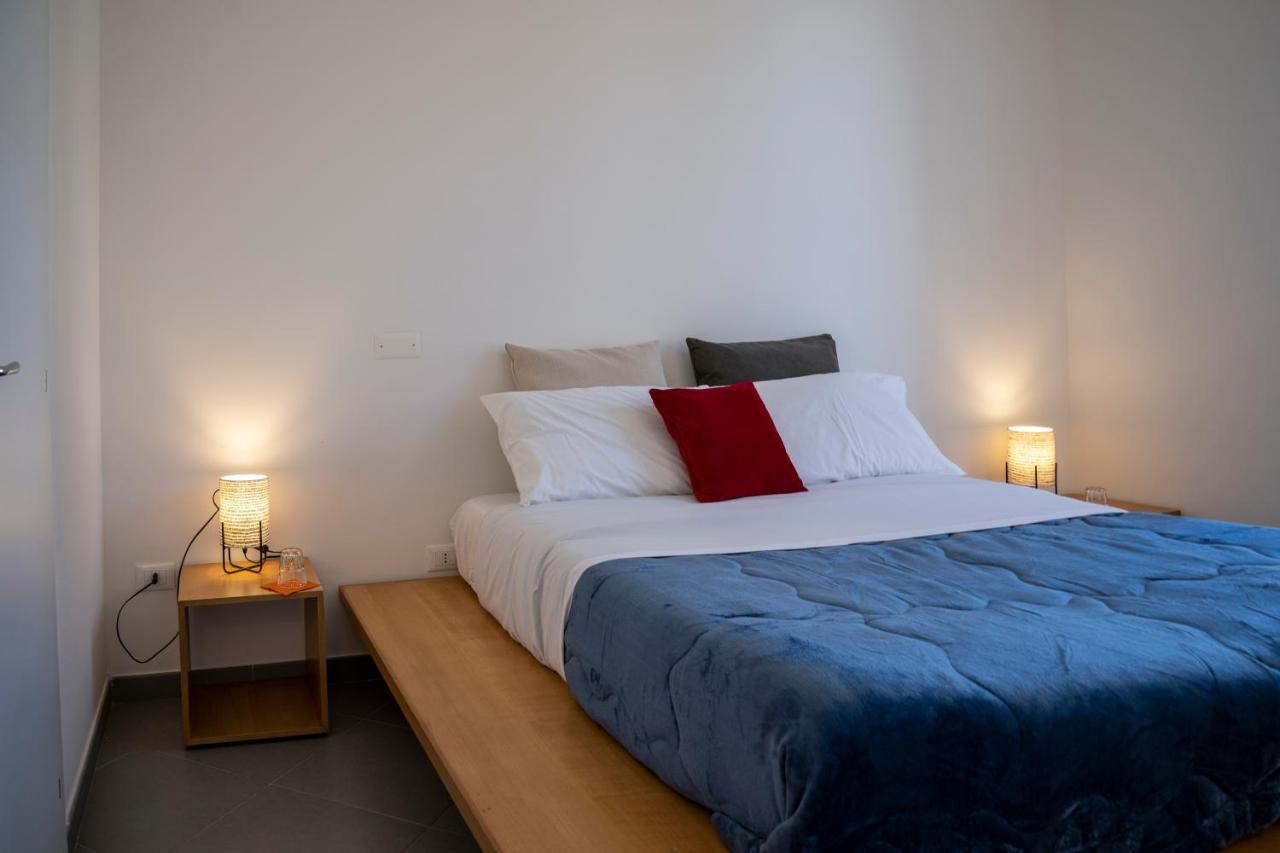Sopra Moltivolti Guesthouse Palermo Bagian luar foto
