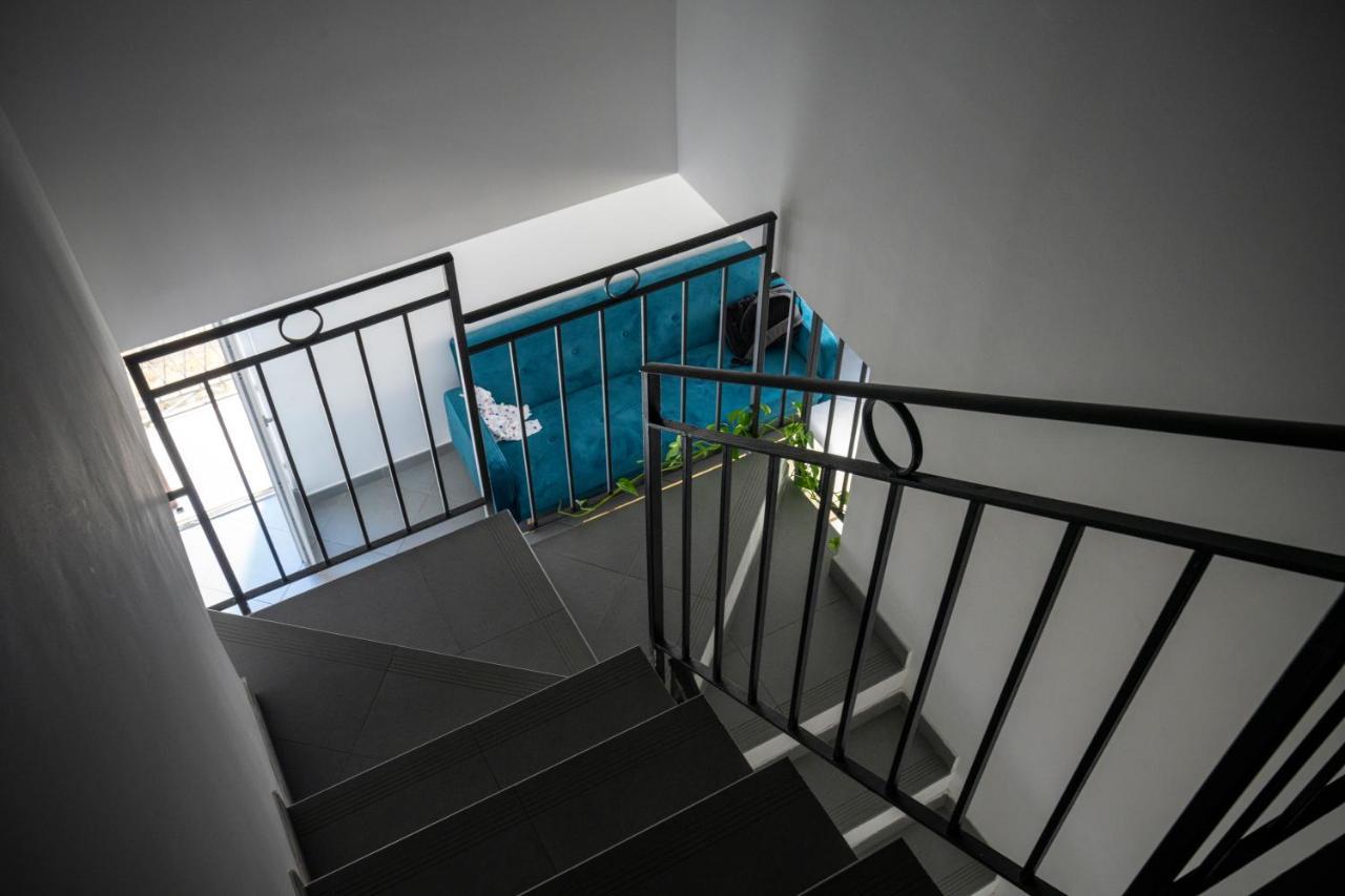Sopra Moltivolti Guesthouse Palermo Bagian luar foto