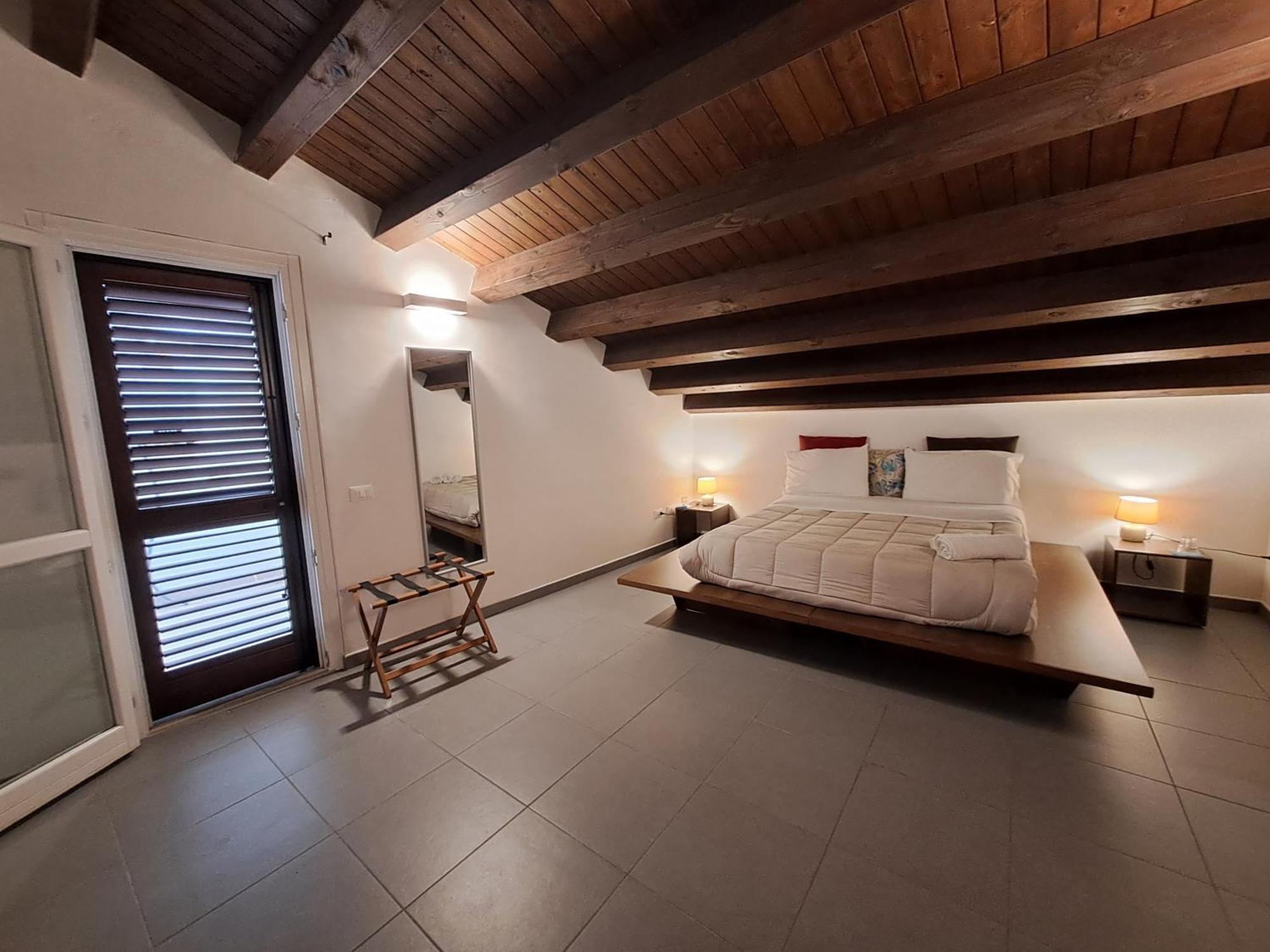 Sopra Moltivolti Guesthouse Palermo Ruang foto