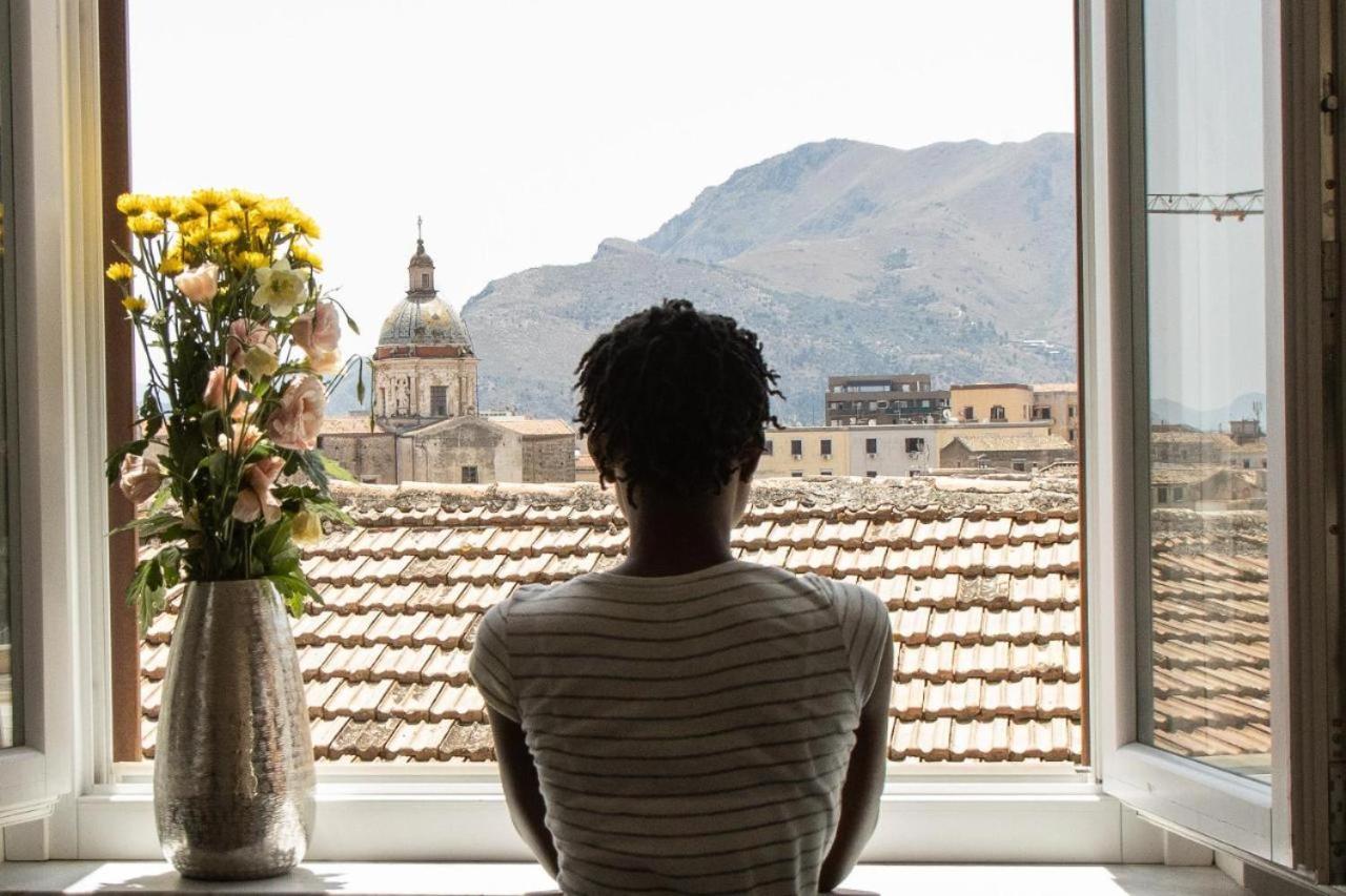 Sopra Moltivolti Guesthouse Palermo Bagian luar foto